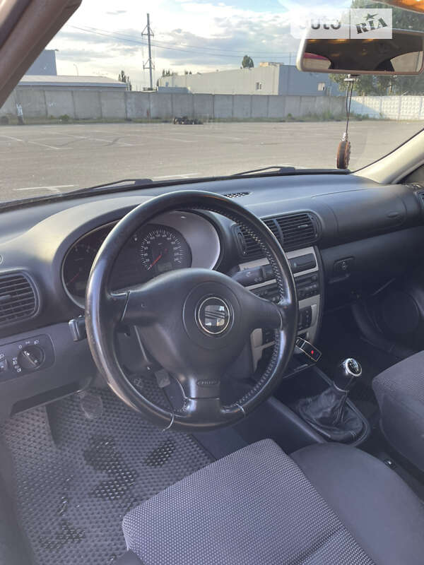 Хэтчбек SEAT Leon 2004 в Киеве фото 8 Хэтчбек SEAT Leon 2004 в Киеве