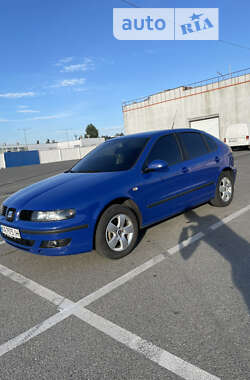 Хэтчбек SEAT Leon 2004 в Киеве