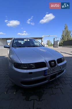 Хетчбек SEAT Leon 2002 в Волочиську