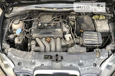Хетчбек SEAT Leon 2005 в 