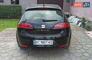 Хетчбек SEAT Leon 2006 в Мостиській