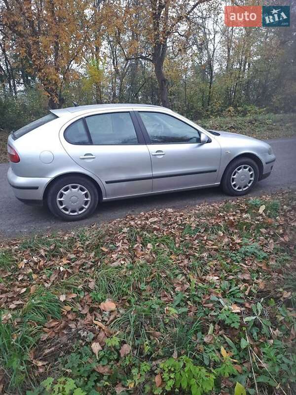 Хэтчбек SEAT Leon 2005 в Кицмани фото 6 Хэтчбек SEAT Leon 2005 в Кицмани