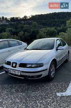 Хэтчбек SEAT Leon 2002 в 