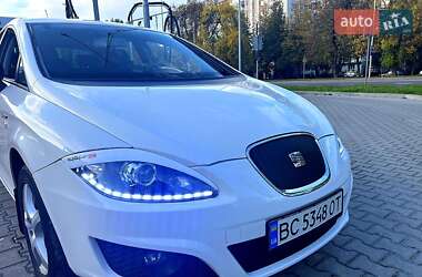 Хэтчбек SEAT Leon 2011 в Львове