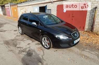 Хэтчбек SEAT Leon 2006 в Харькове