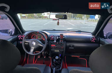 Хэтчбек SEAT Leon 2002 в 