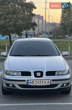 Хэтчбек SEAT Leon 2002 в 