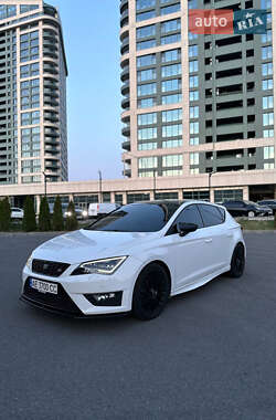 Хэтчбек SEAT Leon 2016 в Днепре