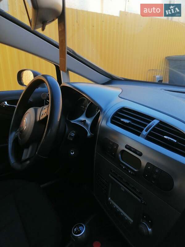 Хэтчбек SEAT Leon 2008 в Тернополе
