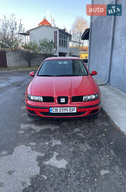 Хэтчбек SEAT Leon 2004 в Прилуках