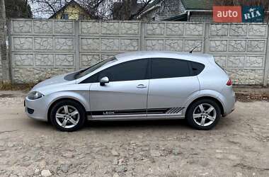 Хэтчбек SEAT Leon 2007 в Харькове