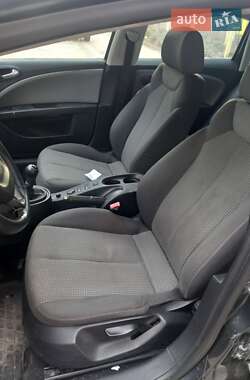 Хетчбек SEAT Leon 2011 в Хоросткові