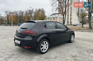 Хетчбек SEAT Leon 2006 в Черкасах