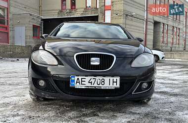 Хетчбек SEAT Leon 2006 в Дніпрі