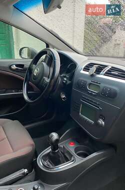 Хэтчбек SEAT Leon 2006 в 