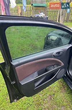 Хэтчбек SEAT Leon 2006 в 