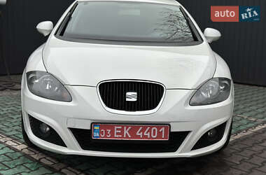 Хетчбек SEAT Leon 2011 в Кам'янському