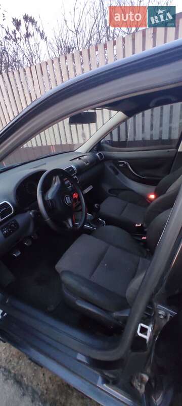 Хетчбек SEAT Leon 2002 в Луцьку