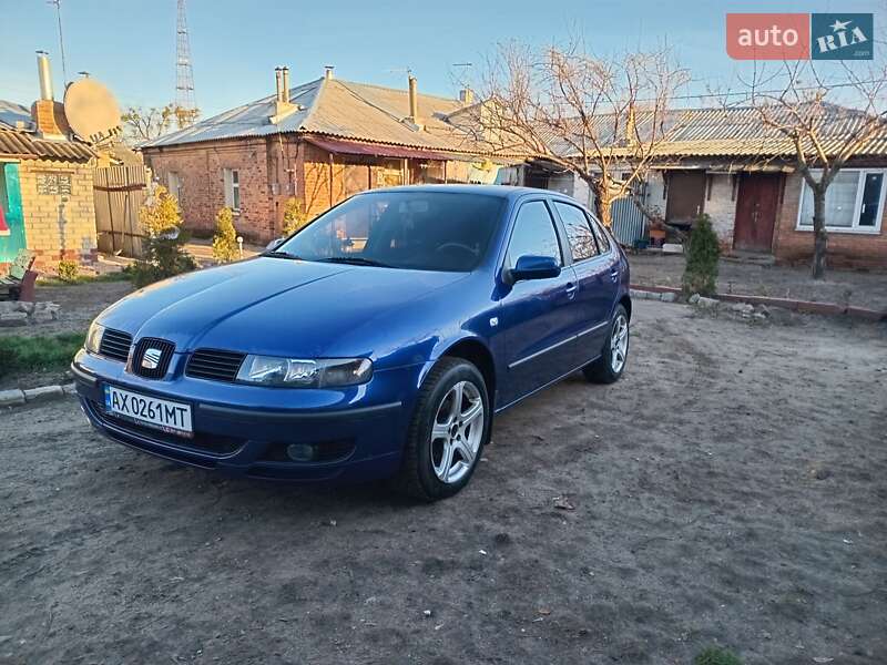 Хэтчбек SEAT Leon 2002 в Харькове