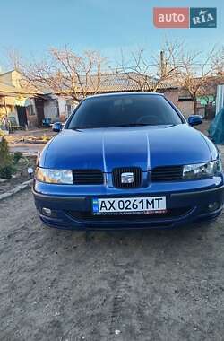 Хэтчбек SEAT Leon 2002 в Харькове