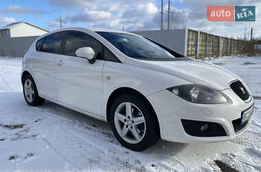 Хетчбек SEAT Leon 2011 в Стрию