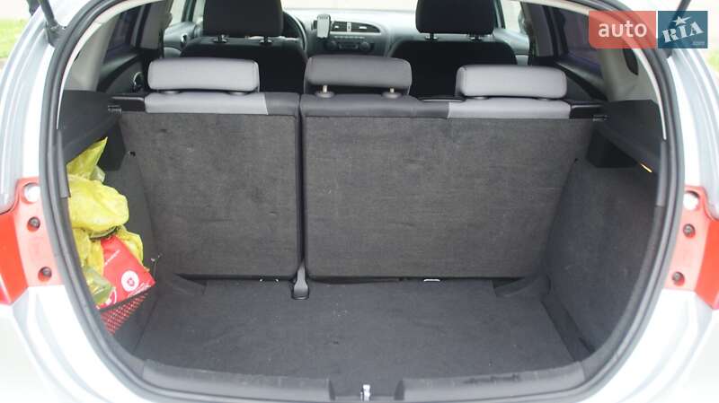 Хэтчбек SEAT Leon 2011 в Черкассах