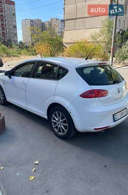 Хетчбек SEAT Leon 2010 в 