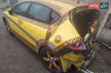 Хэтчбек SEAT Leon 2008 в Киеве