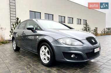 Хетчбек SEAT Leon 2010 в Звягелі