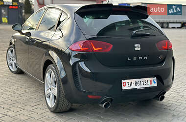 Хэтчбек SEAT Leon 2012 в Луцке