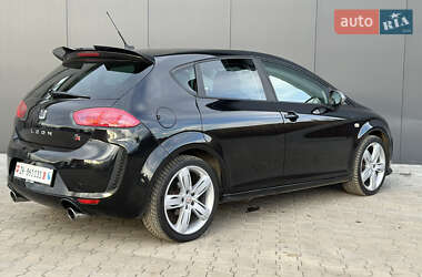 Хэтчбек SEAT Leon 2012 в Луцке