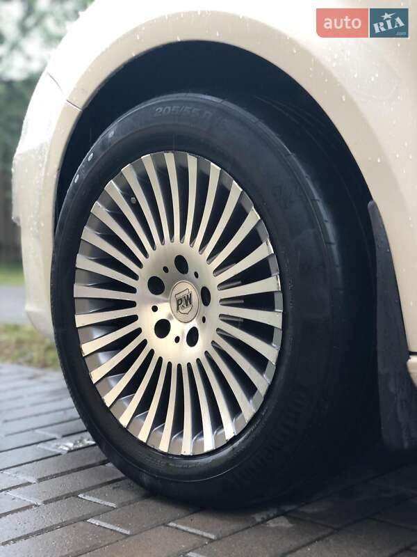 Хэтчбек SEAT Leon 2010 в Киеве фото 11 Хэтчбек SEAT Leon 2010 в Киеве