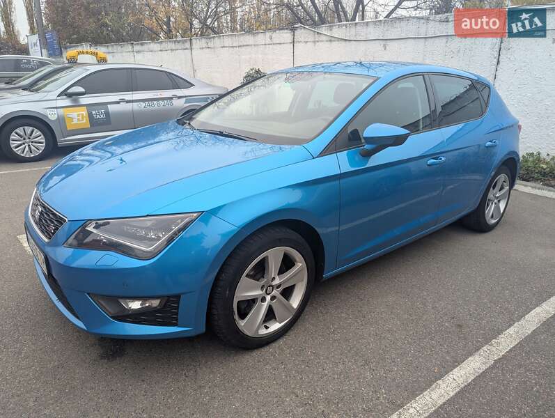Хэтчбек SEAT Leon 2016 в 