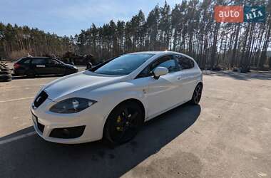 Хэтчбек SEAT Leon 2009 в 