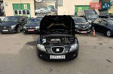 Хэтчбек SEAT Leon 2009 в Луцке