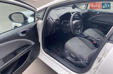 Хэтчбек SEAT Leon 2011 в 