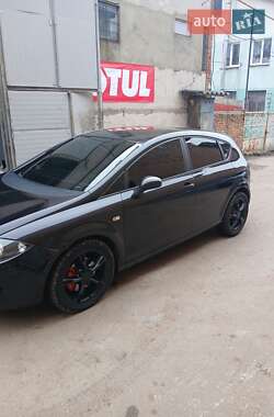 Хэтчбек SEAT Leon 2008 в 