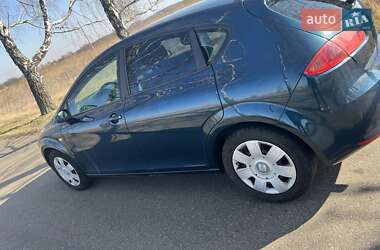 Хетчбек SEAT Leon 2005 в 