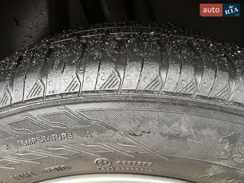 Хэтчбек SEAT Leon 2011 в Киеве фото 48 Хэтчбек SEAT Leon 2011 в Киеве