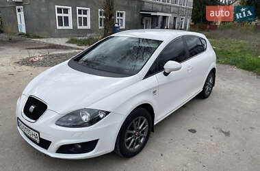 Хетчбек SEAT Leon 2010 в 
