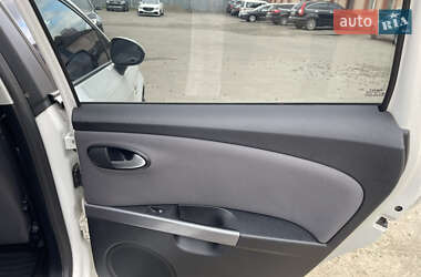 Хетчбек SEAT Leon 2010 в 