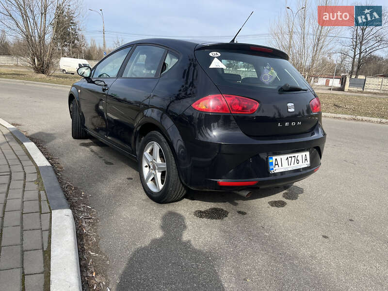 Хетчбек SEAT Leon 2011 в Києві