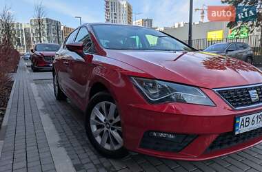 Хэтчбек SEAT Leon 2017 в 