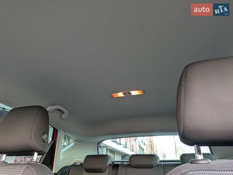 Хэтчбек SEAT Leon 2017 в Киеве