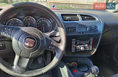 Хэтчбек SEAT Leon 2006 в Кропивницком