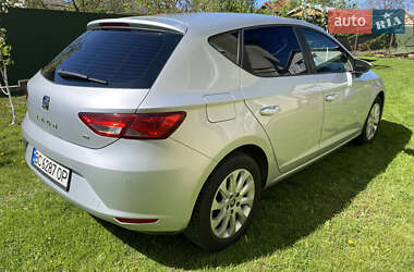 Хэтчбек SEAT Leon 2013 в 