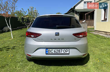 Хэтчбек SEAT Leon 2013 в 