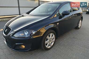 Хэтчбек SEAT Leon 2009 в 