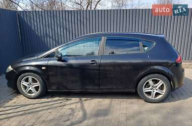 Хетчбек SEAT Leon 2006 в 
