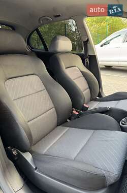 Хетчбек SEAT Leon 2005 в 